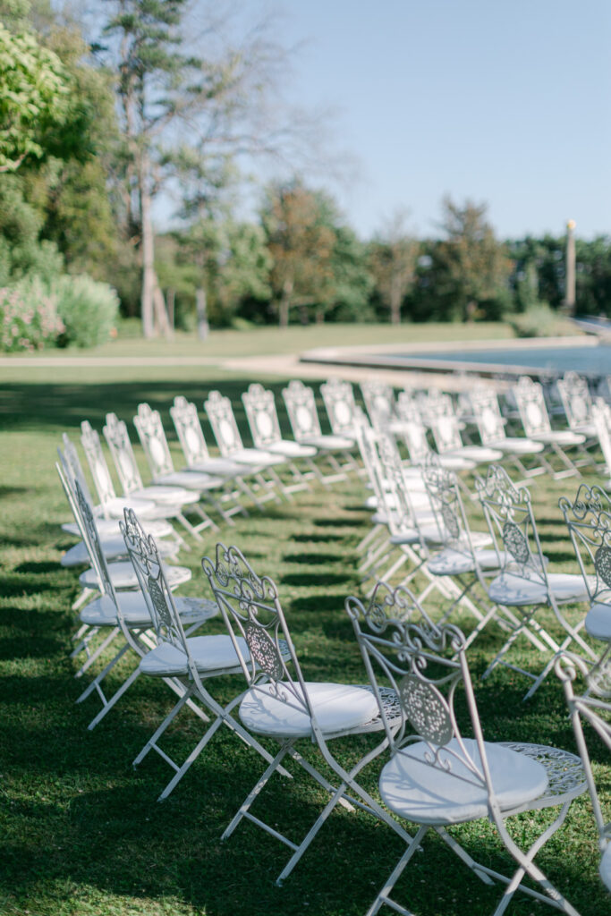 photo of the details before the ceremony during An American Wedding in Château de Tourreau