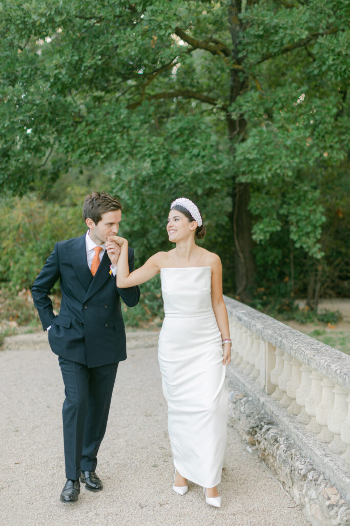 beautiful Chateau Valmousse in Provence, surrounded by the stunning landscapes of this idyllic region. A perfect setting for a dreamy wedding in Provence