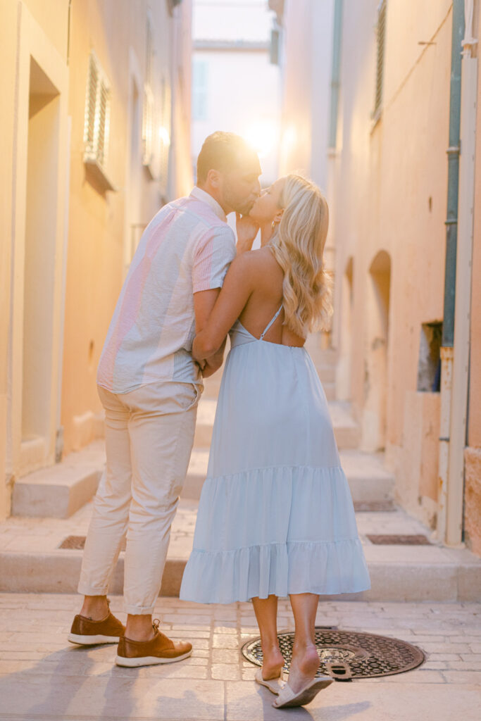 Celebrate your love with a beautiful Honeymoon in St Tropez. Captured in elegant and sophisticated images, your Honeymoon in the French Riviera will be an unforgettable memory with the perfect blend of beauty and romance