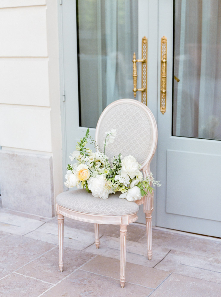 Capture the magic of your special day at the Iconic Ritz Paris. Say "I do" in a timeless and elegant setting surrounded by the beauty of this iconic destination. Book your wedding at the Iconic Ritz Paris today.