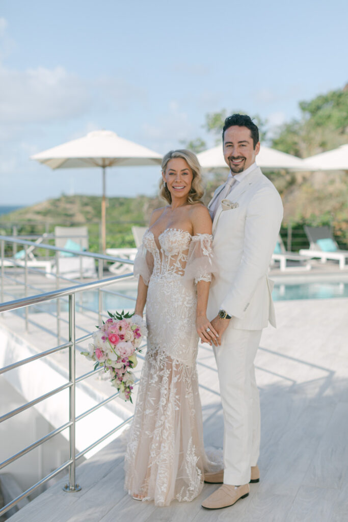 April and Tom’s stunning St-Barths wedding was a perfect mix of sophistication and island vibes. With Eden Rock as the backdrop for their elegant ceremony and Nikki Beach hosting a lively reception, the day was filled with unforgettable moments