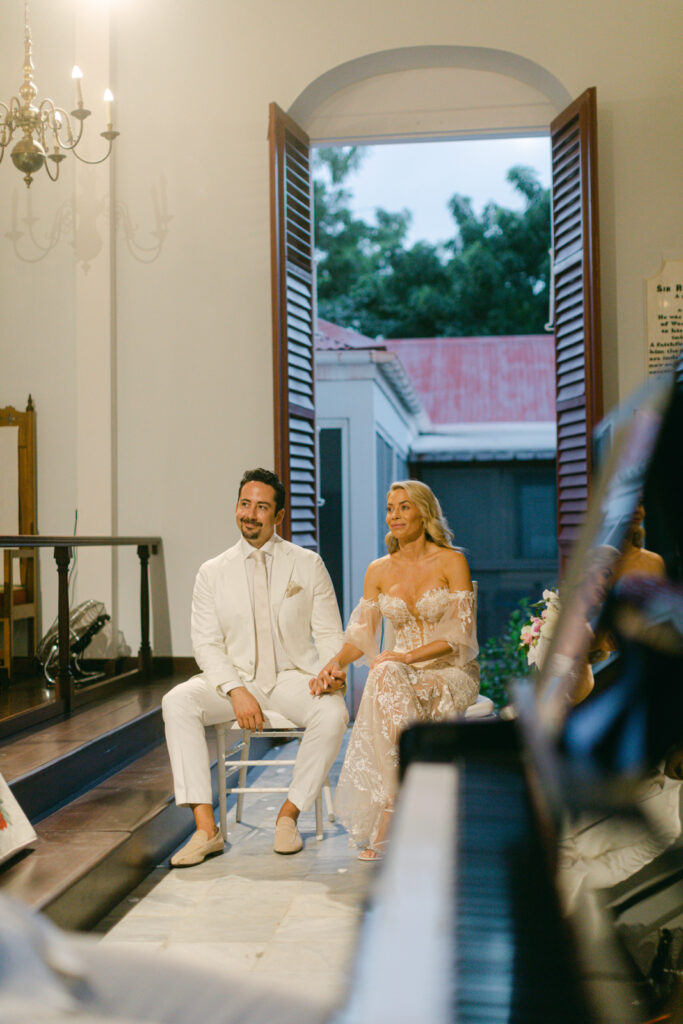 April and Tom’s stunning St-Barths wedding was a perfect mix of sophistication and island vibes. With Eden Rock as the backdrop for their elegant ceremony and Nikki Beach hosting a lively reception, the day was filled with unforgettable moments