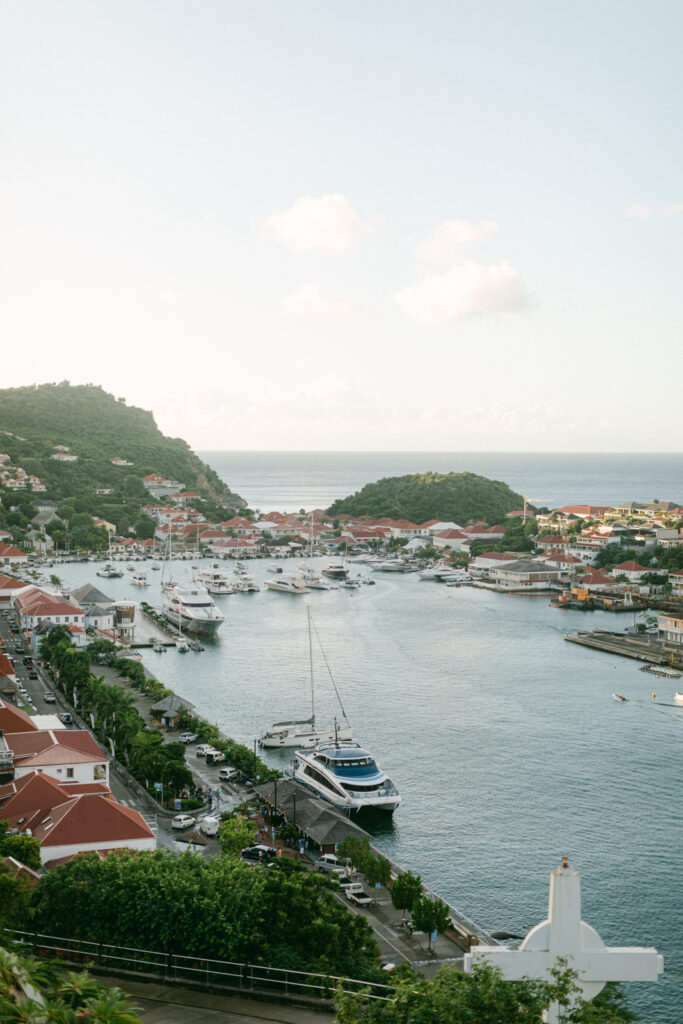 Elegant moments captured by a St Barts wedding photographer, showcasing the timeless beauty of this Caribbean paradise