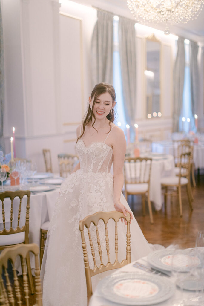 This reception was everything you’d hope for in a Château d’Aveny wedding near Paris — warm, festive, and full of soul.