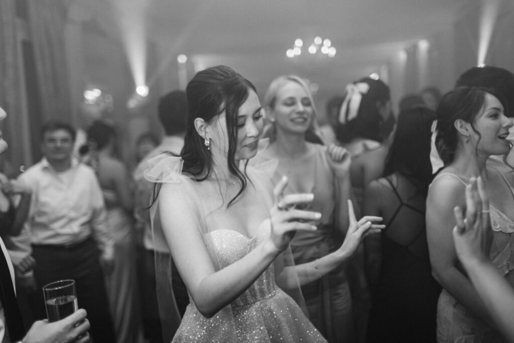 This moment closed the perfect day for Megan & Chris at their Château d’Aveny wedding near Paris.