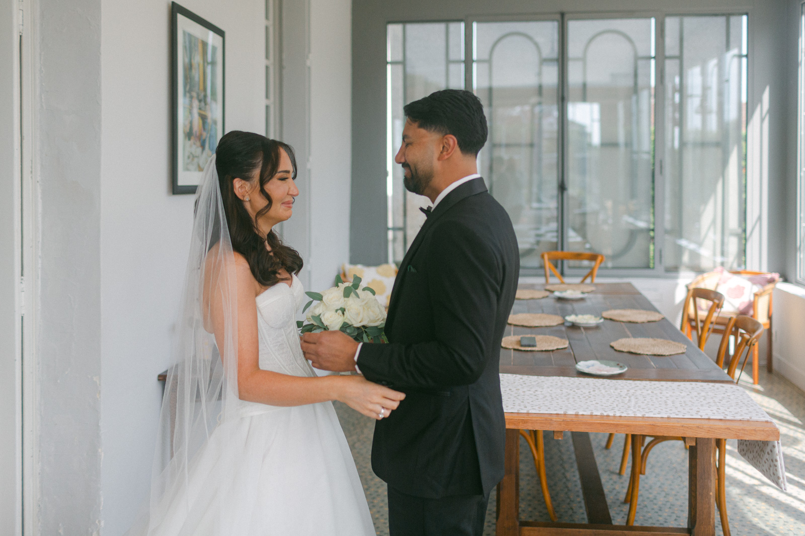 Luxury wedding in Bordeaux – couple’s first look at Château de Seguin