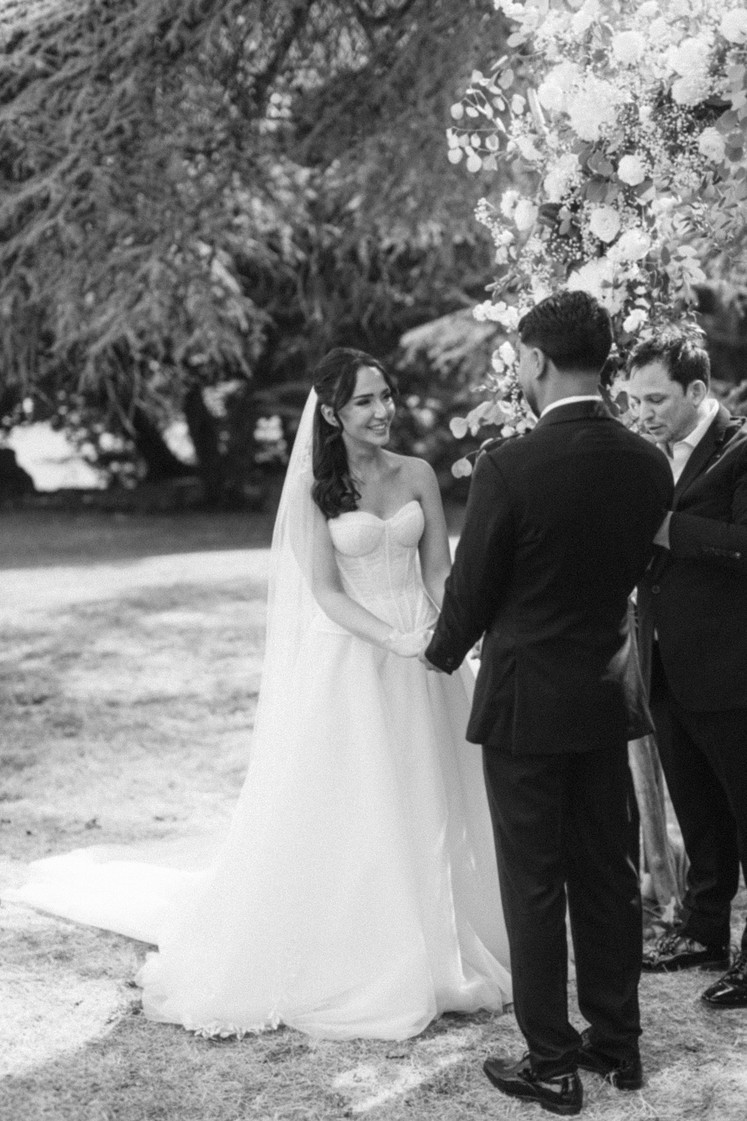 Outdoor wedding ceremony among the vineyards at Château de Seguin