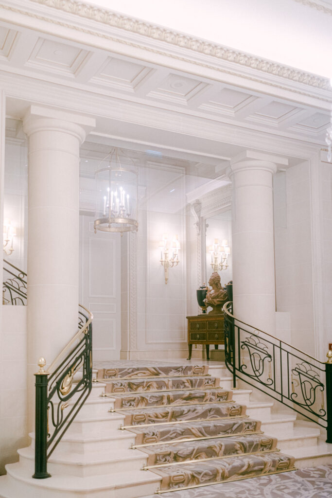 Grand staircase at George V Paris, a refined setting for luxury weddings in Paris