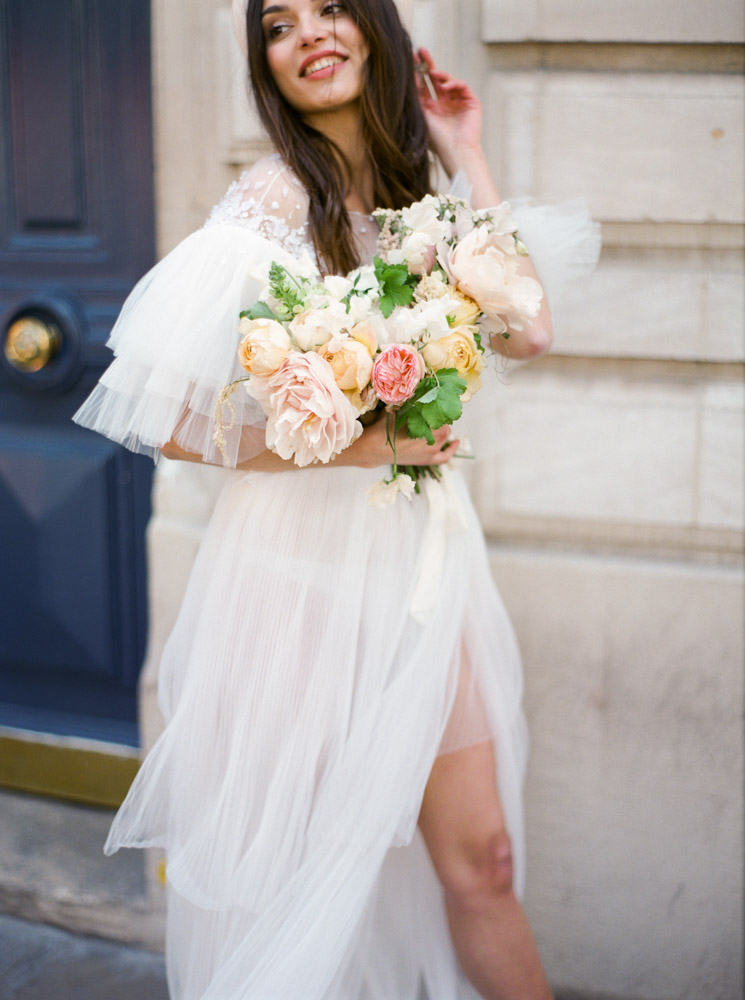 Destination wedding photographer Paris France – Île Saint Louis Eiffel Tower