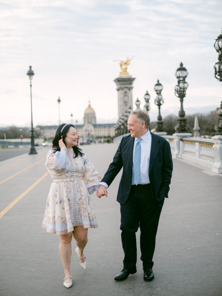 Romantic couple during a Pont Alexandre III engagement session