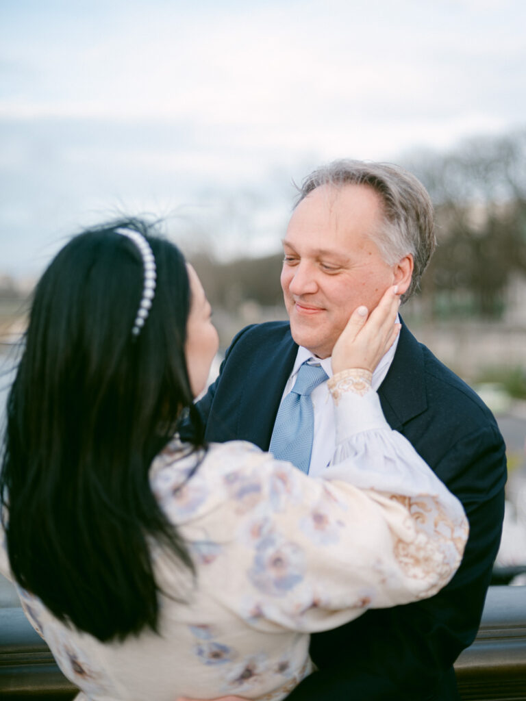 Romantic couple during a Pont Alexandre III engagement session