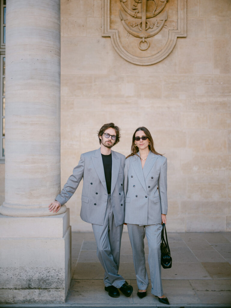 Sunrise engagement session in Paris near the Louvre